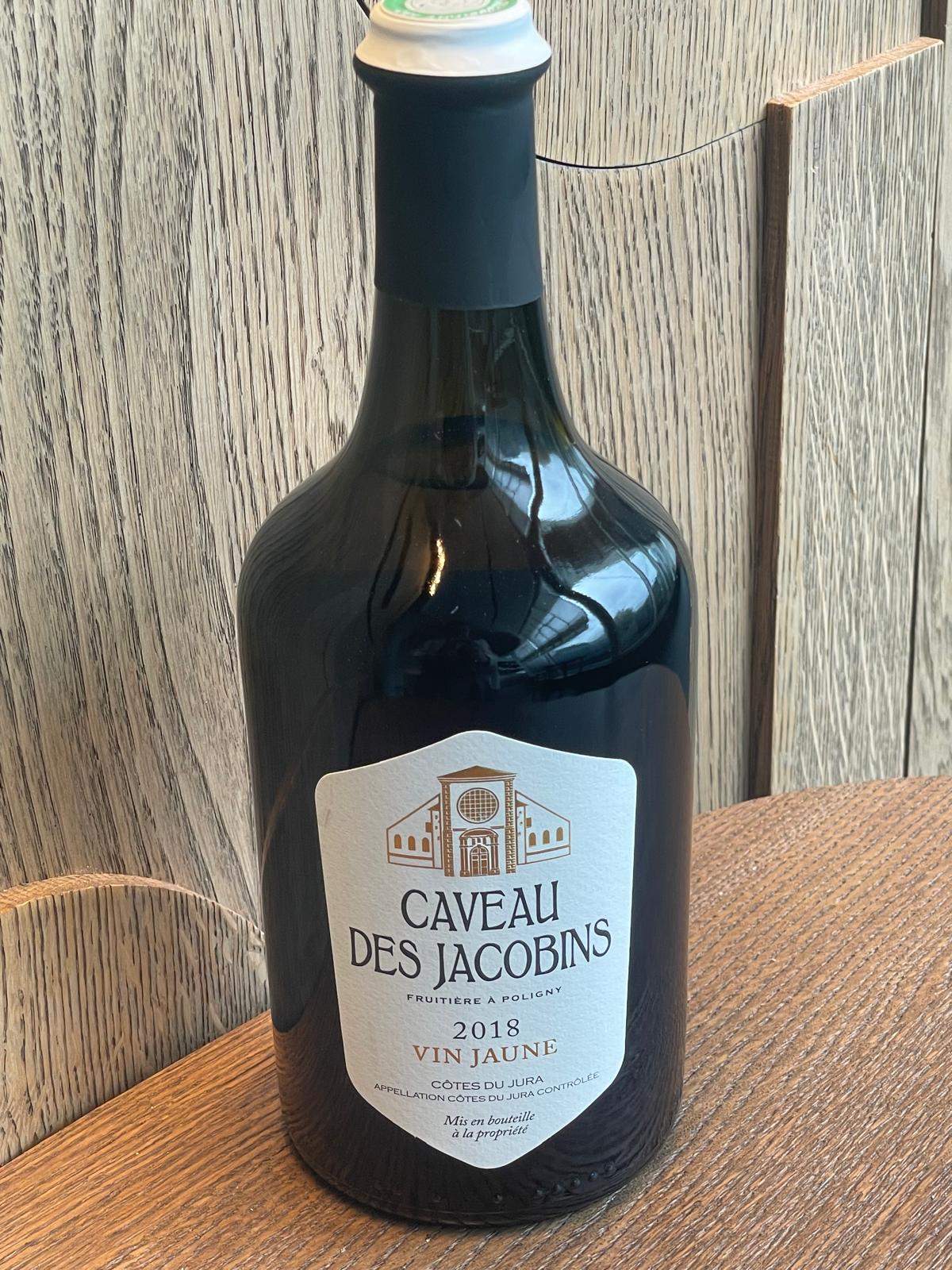 Vin Jaune 2018 du Caveau des Jacobins, Fruitière Vinicole de Poligny, servi avec les morilles du Café Max